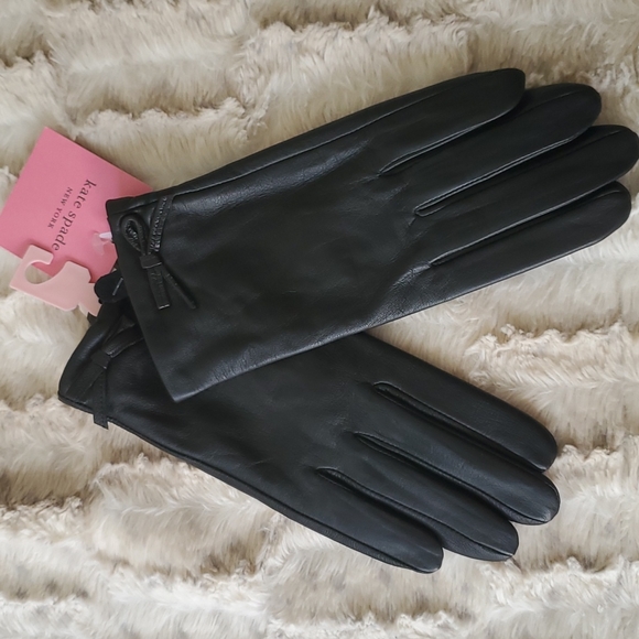 kate spade Accessories - AUTHENTIC KATE SPADE LAMBS LEATHER SLIM GLOVES WITH MINI BOW SIZE MEDIUM